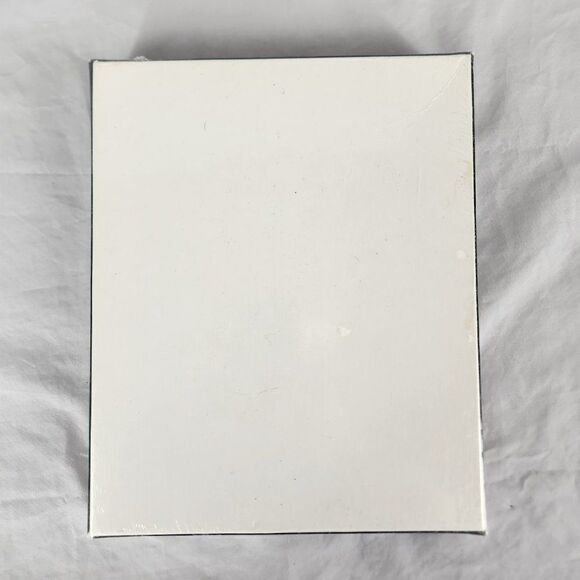 New Hayden Lambson's World Class Wildlife Jigsaw Puzzle The Den Mother Sealed - Picture 2 of 5